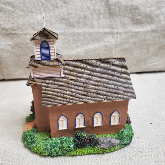 Vintage Country Churches Collection - Picture 6 of 7